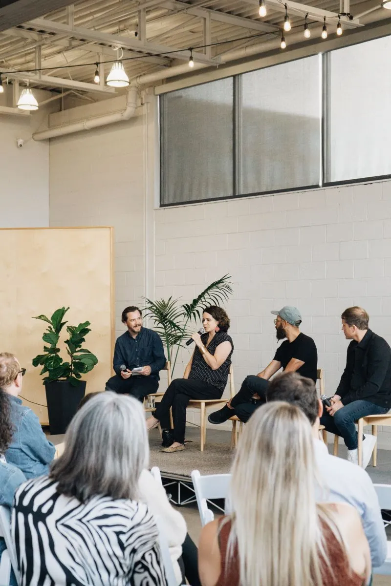 Ciemny ekran z licznikiem kampanii drip